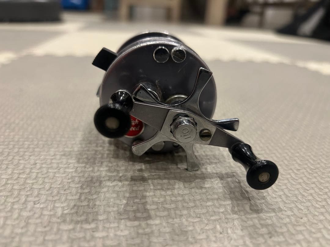 ABU Ambassadeur 2500 C ベイトリール アブガルシア　75年