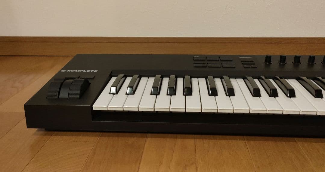 ネイティブインストゥルメンツ キーボード KOMPLETE KONTROLA61
