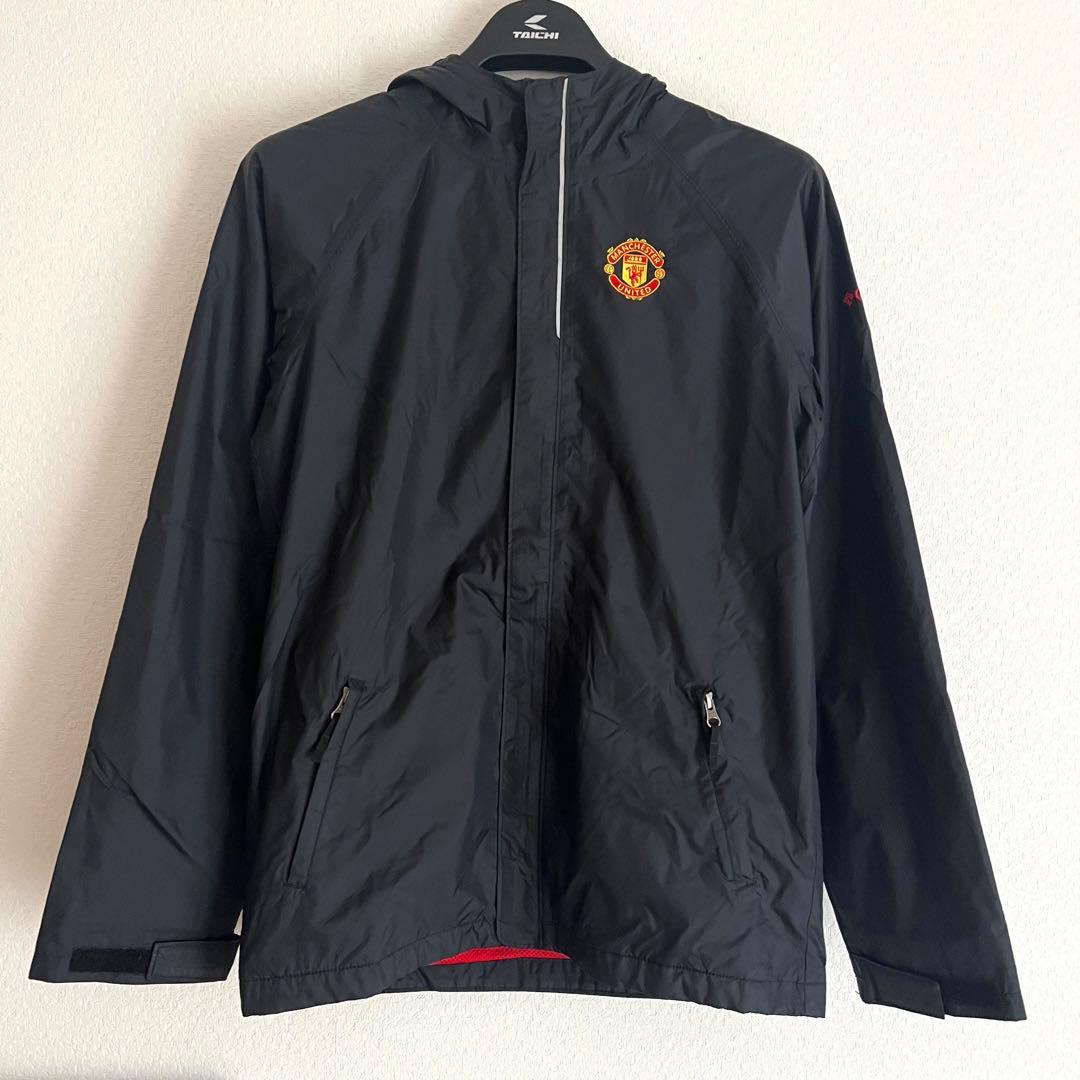 マンチェスターユナイテッド　コロンビア　コラボ　マウンテンパーカー
