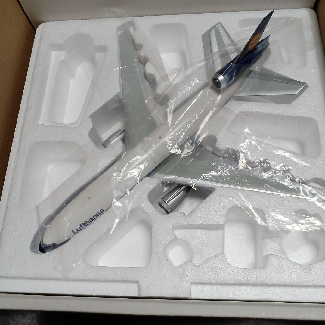 航空機・ヘリコプター Lufthansa DC10-30 1:200