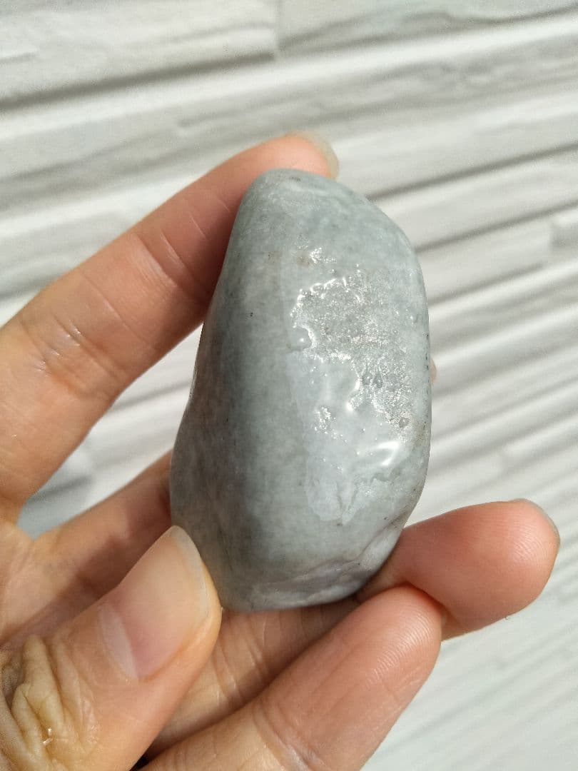 】国石翡翠　新潟県 糸魚川市姫川翡翠　原石　翡翠53g 翡翠　糸魚川ヒスイ