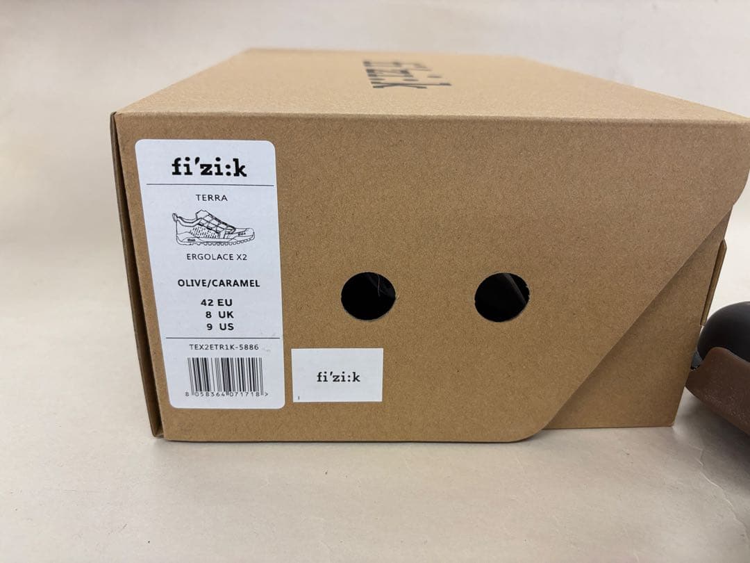 243【新品・未使用】フィジーク　TERRA　ERGOLACE　X2　サイズ41