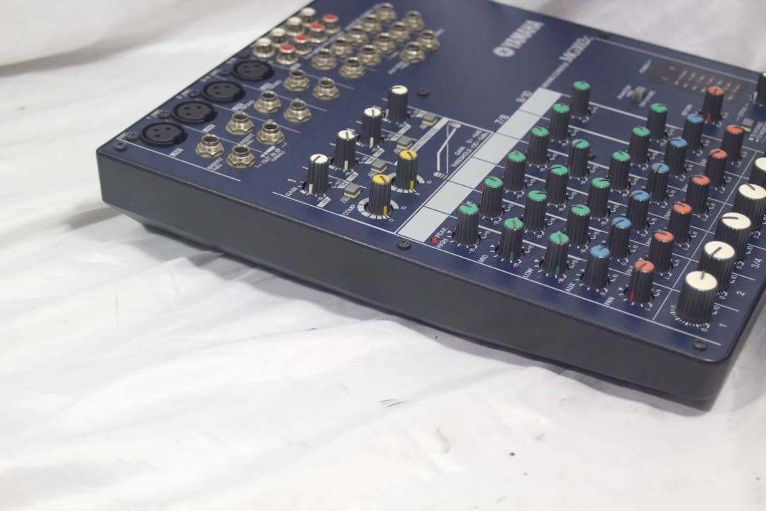 YAMAHA ヤマハ アナログミキサー　MG102c チャンネル数 8チャンネル