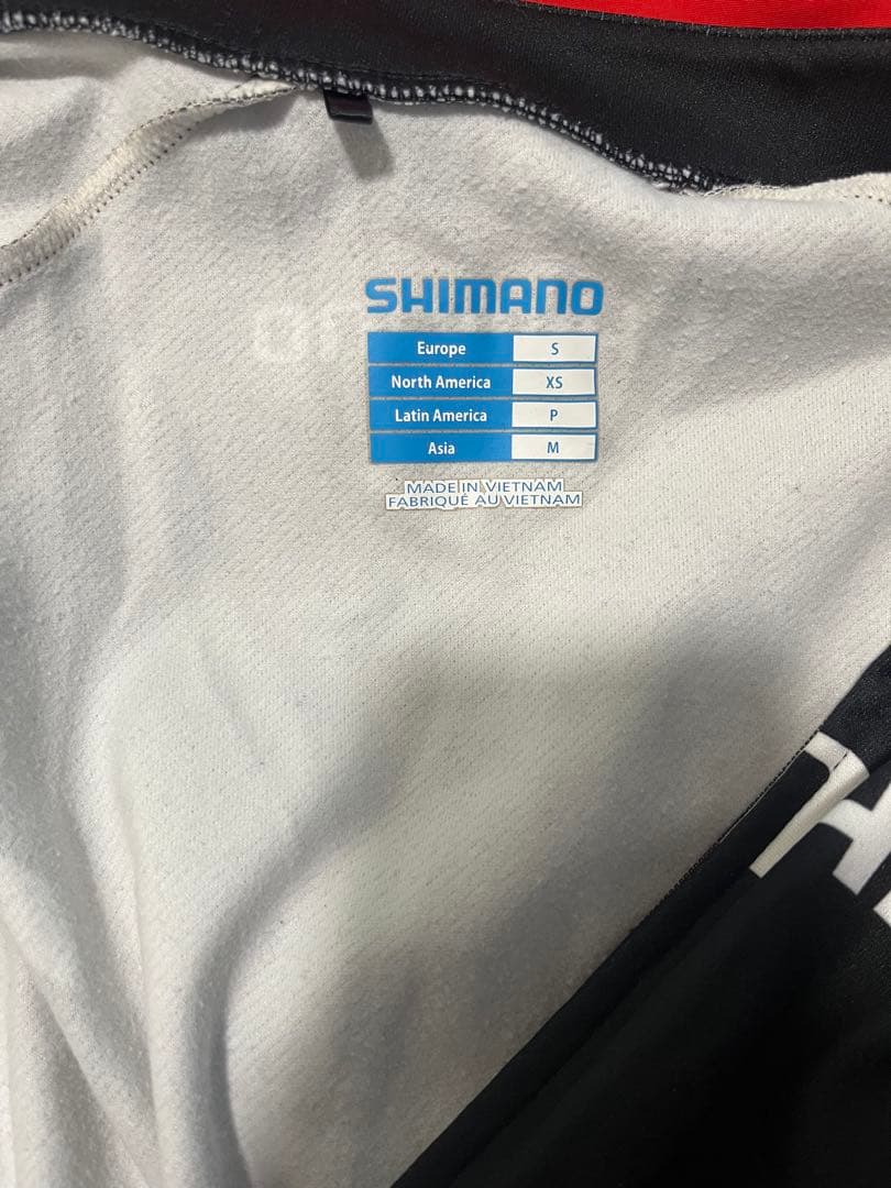 サイクルジャージ、ビブショーツ