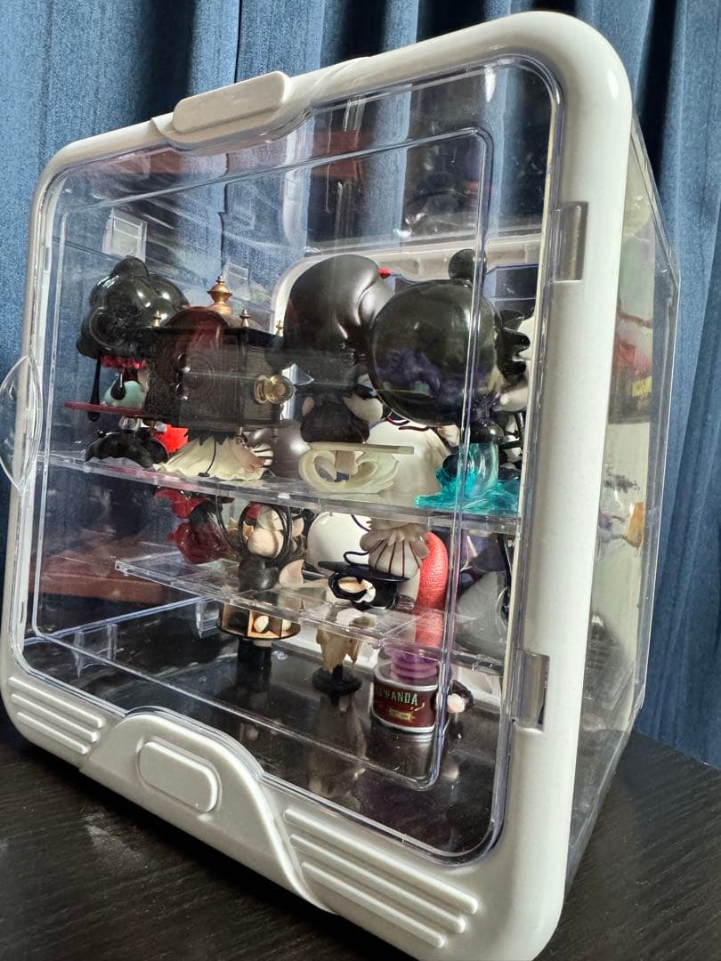 POP MART SKULLPANDA ケース付き