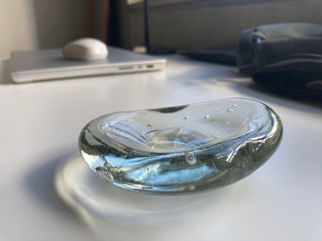 おおやぶみよ ガラスストーンオブジェ　沖縄　雨晴