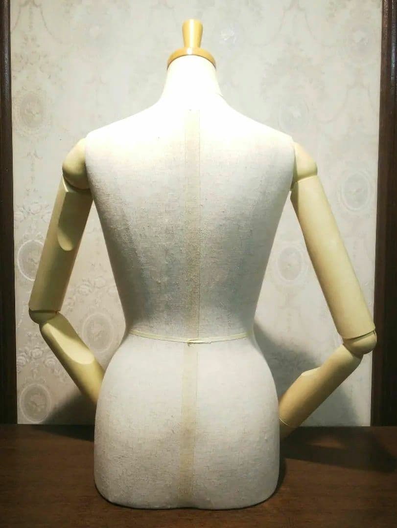 美品 可動式アーム付き トルソー レディス