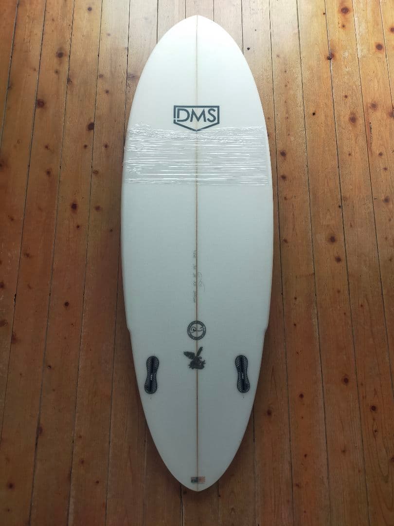 DMSショートボードSEAHAWK MODEL 5’6新古品