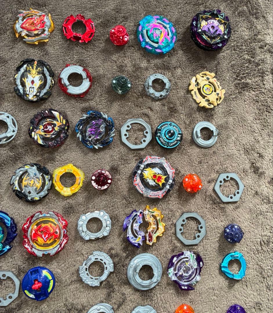 【希少品、レアベイ多数】ベイブレードまとめ売り(別で出品していたものを追加)