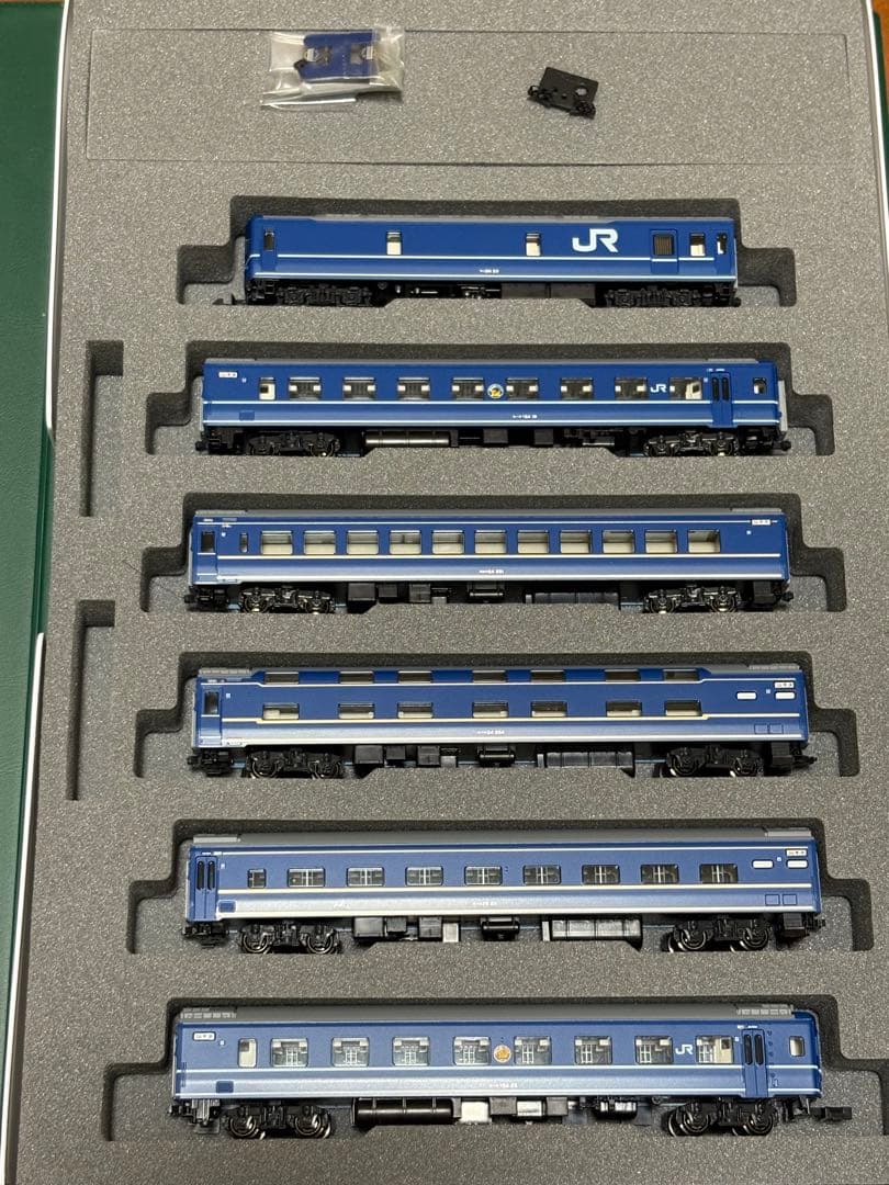 KATO10-822/823 24系　寝台特急「あけぼの」　基本+増結9両