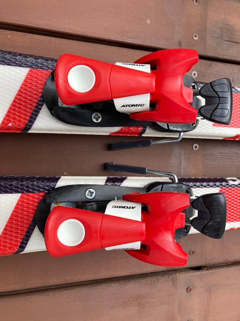 さっつじ　スキー板　ポール付き　ATOMIC製