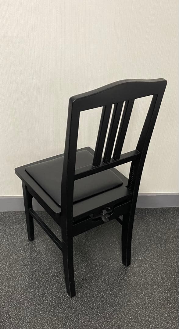 トムソン椅子　ピアノ椅子　アップライトピアノ　グランドピアノ　背もたれ椅子