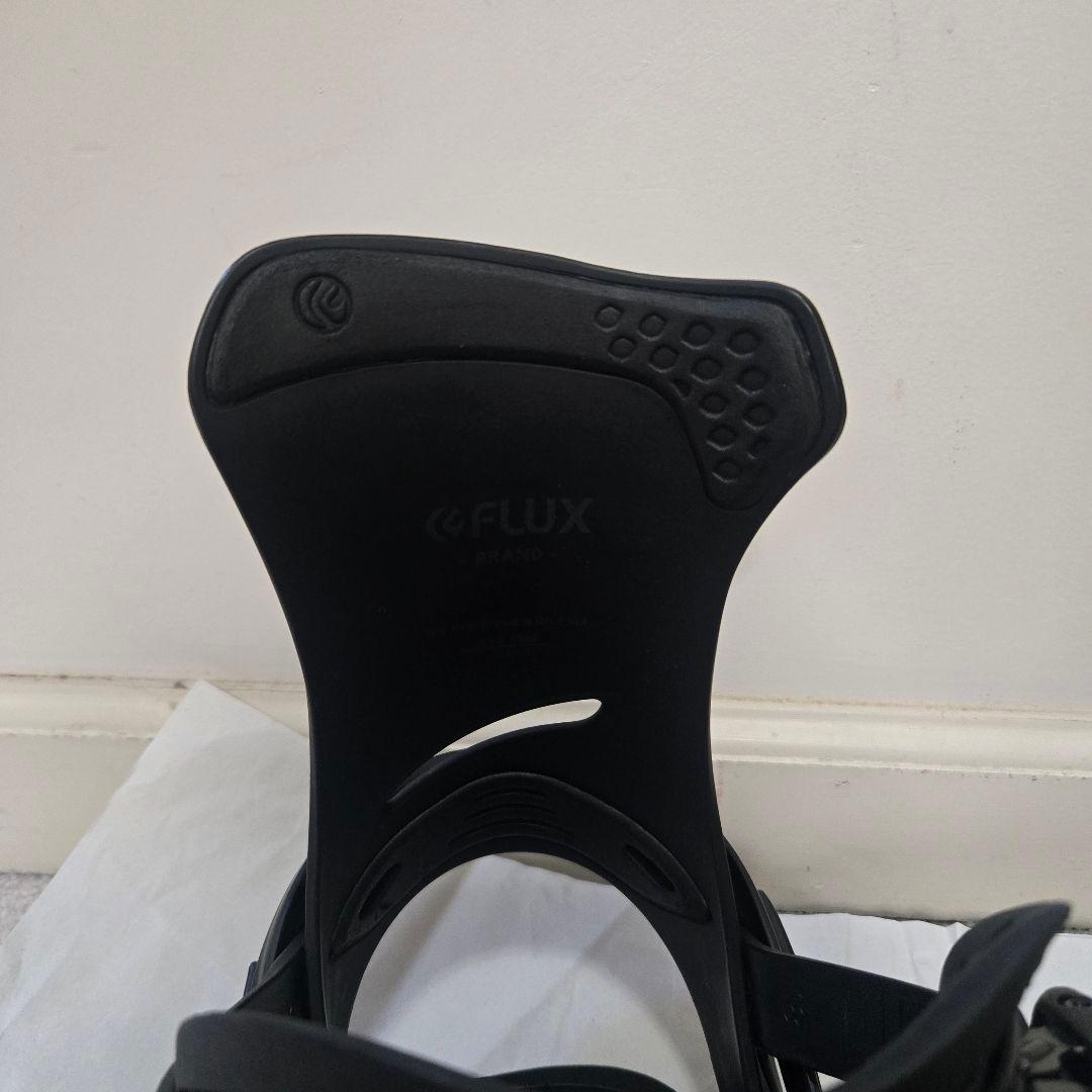 21-22 FLUX DS Mサイズ 25〜28cm