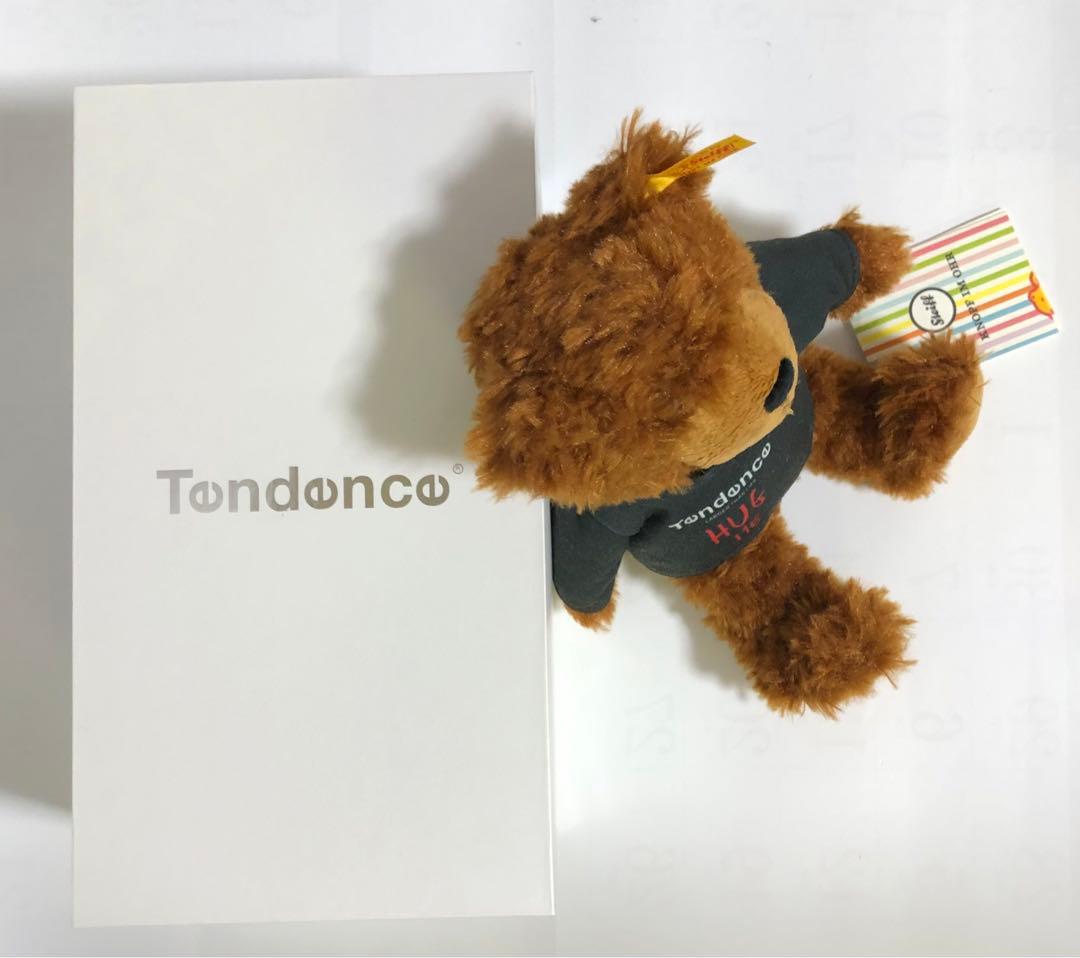 新品 Steiff シュタイフ テディベア HUG ME 箱付き