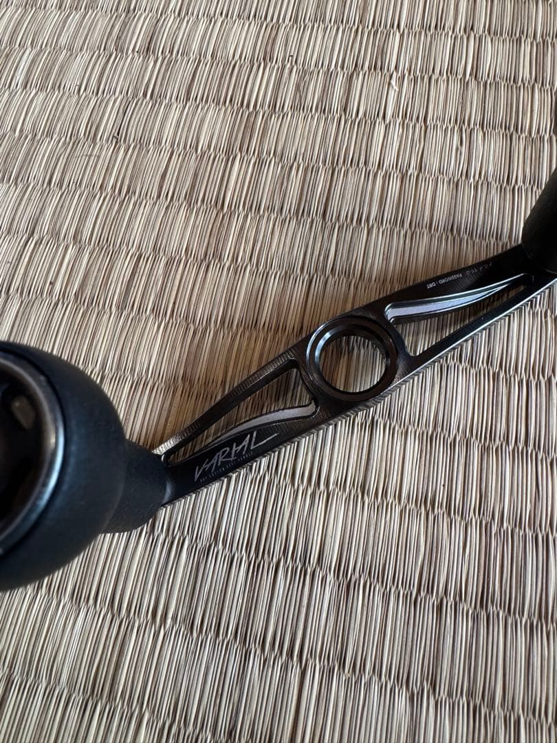 バリアルハンドル p.c.d 95 ガンメタル