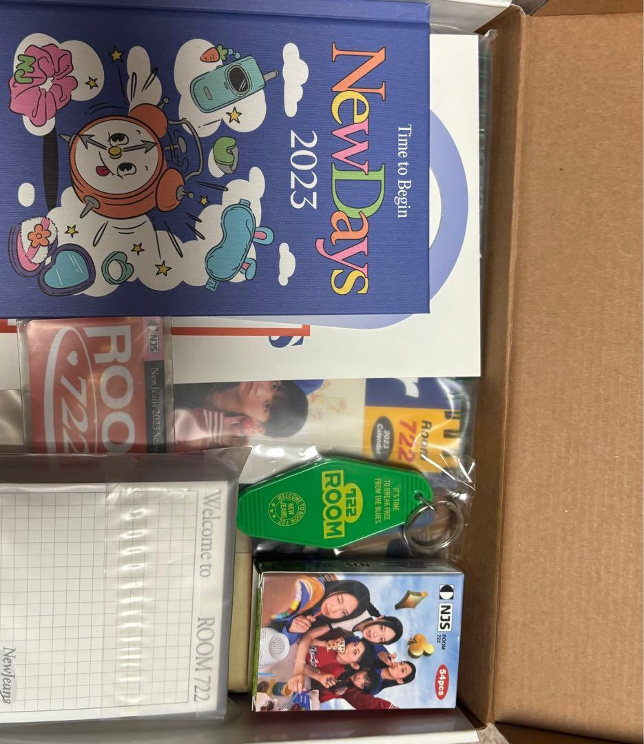 NewJeans シーズングリーティングセット