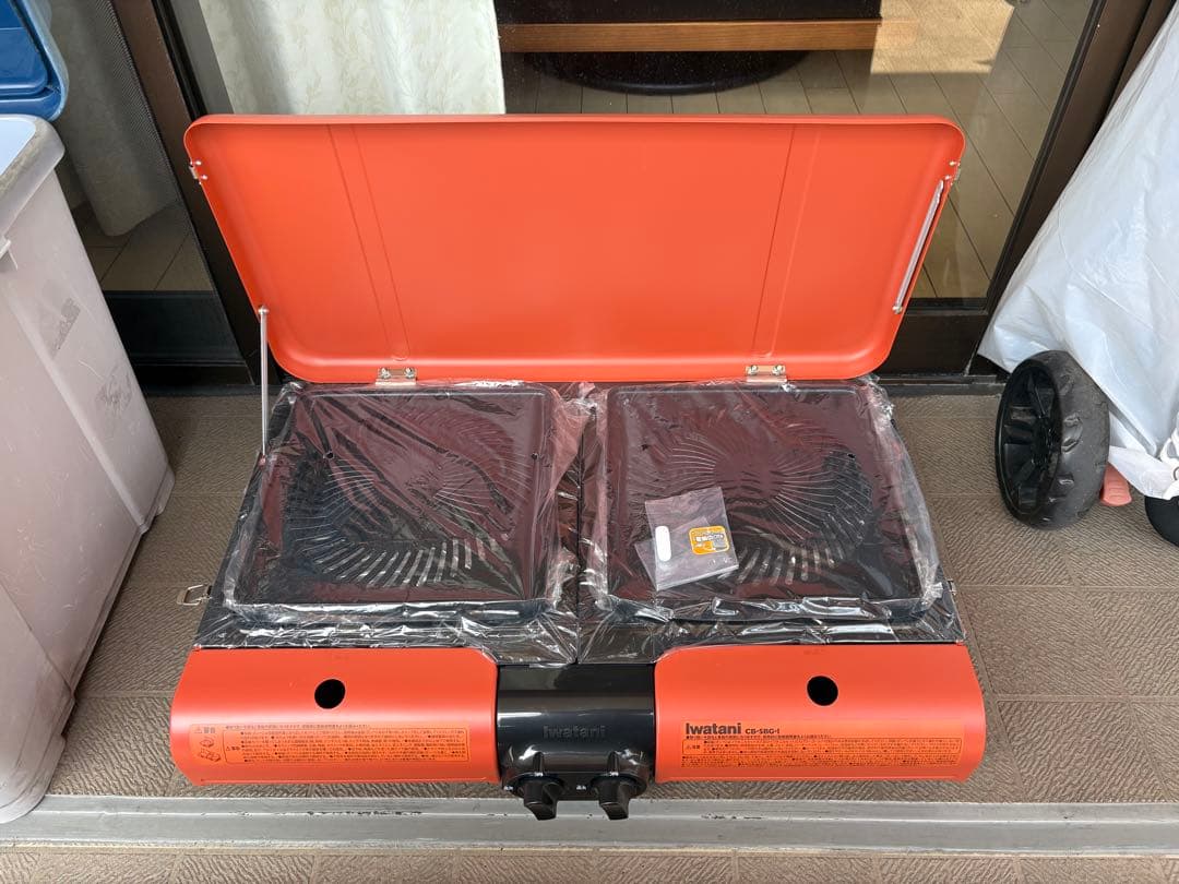 ぱやん【未使用】イワタニ スタンドBBQグリルスター CB-SBG-1