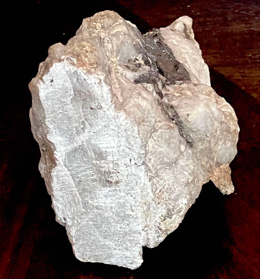 東広島鉱山産 ウルフラマイト（灰重石）石英　付き　標本