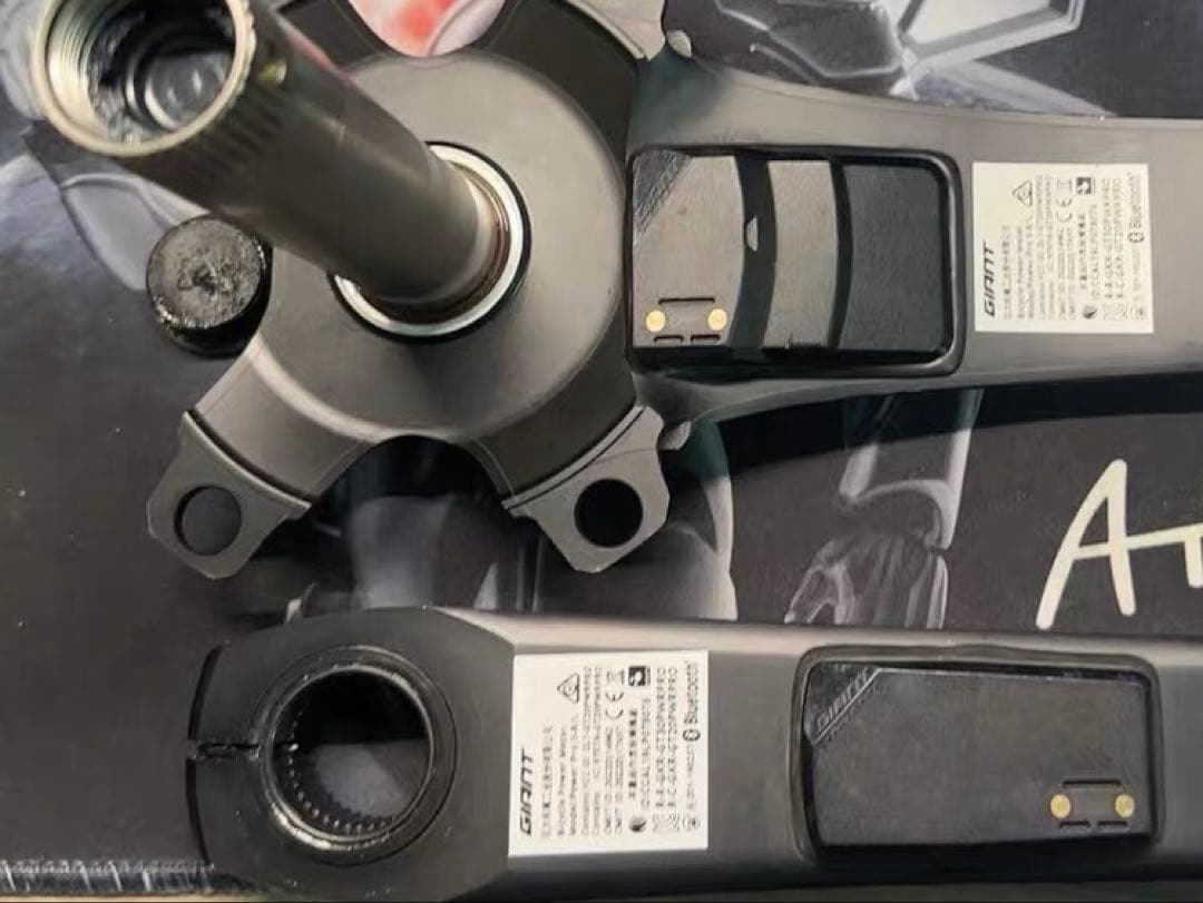 shimano fc-r8100 giantパワーメーター　170mm