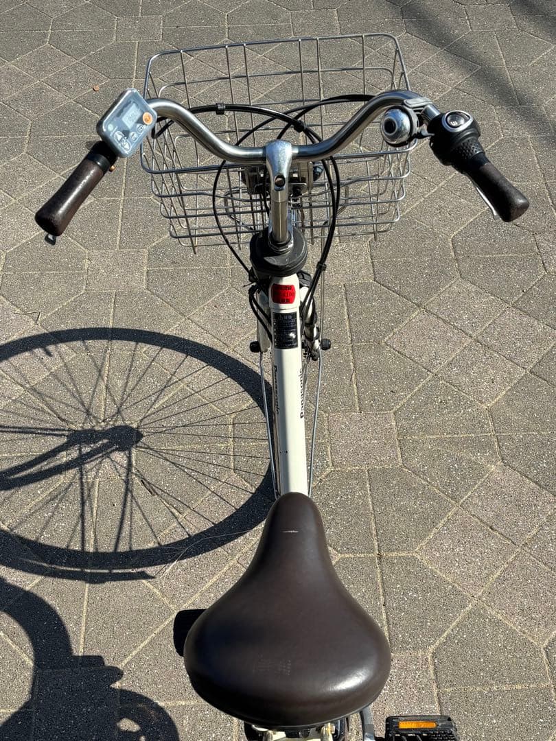 大阪　電動アシスト自転車　パナソニック　ホワイト26インチ　3段　16Ah