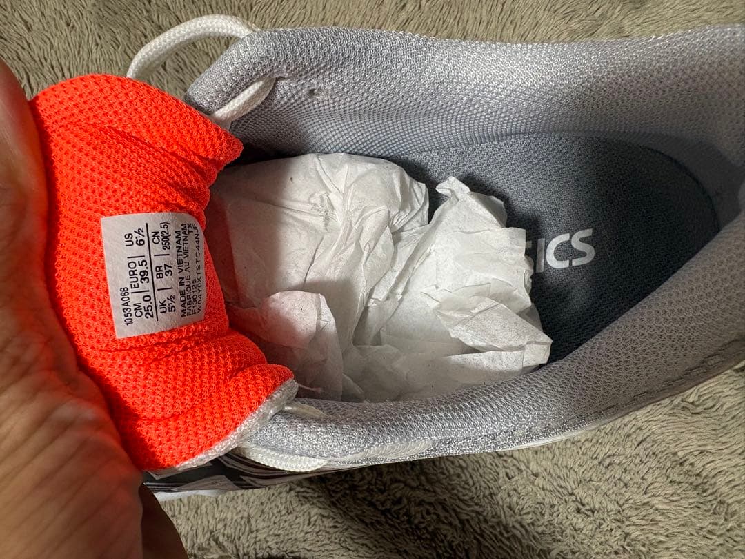 シューズ asics V-SWIFT FF4