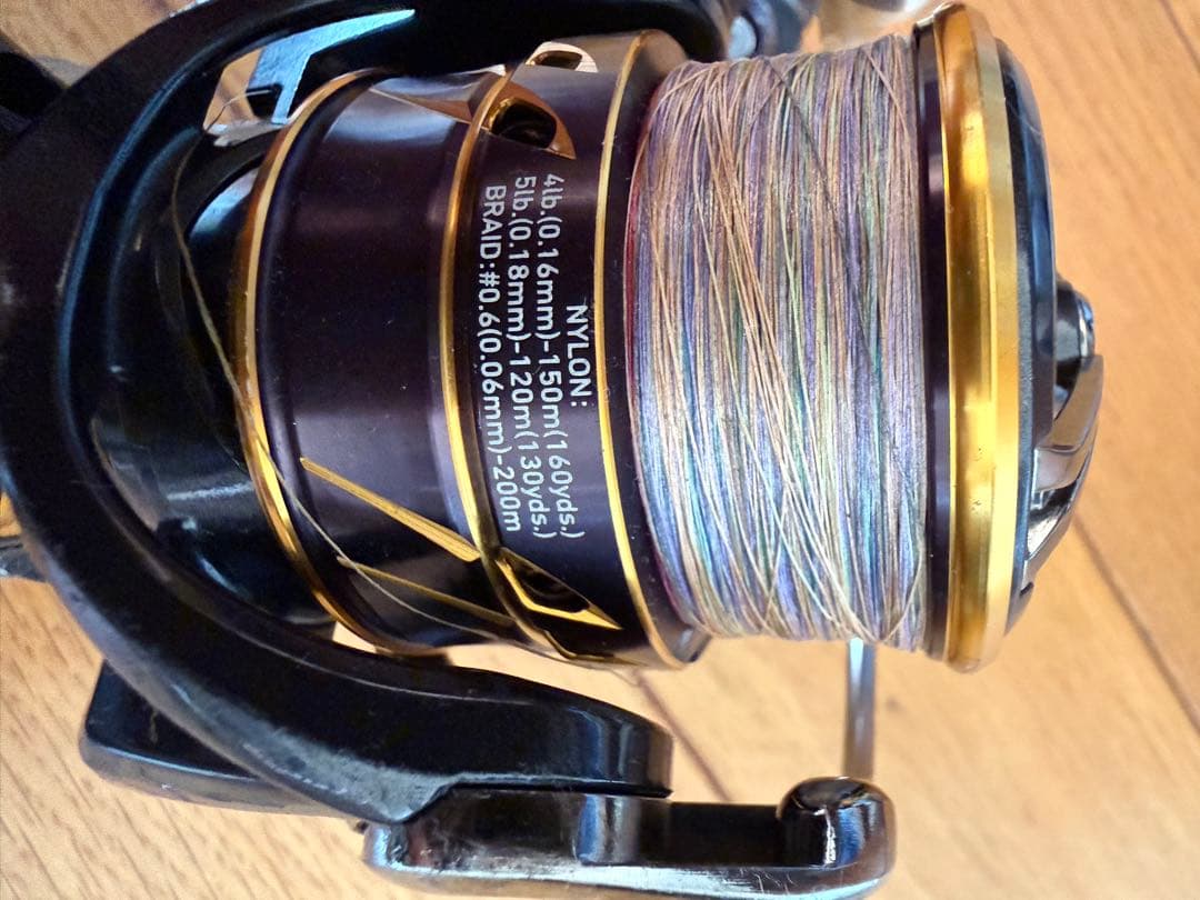 CALDIA FC 2500s スピニングリール ブラック/ゴールド