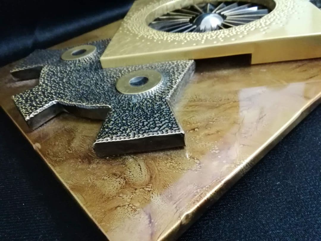 逸品　オブジェ　スティーブンチュン　ウォールデコ　スカルプチャー　ブルータリズム