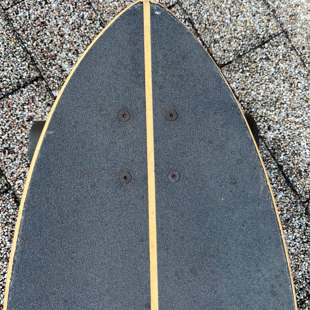 Carver スケートボード 波デザイン