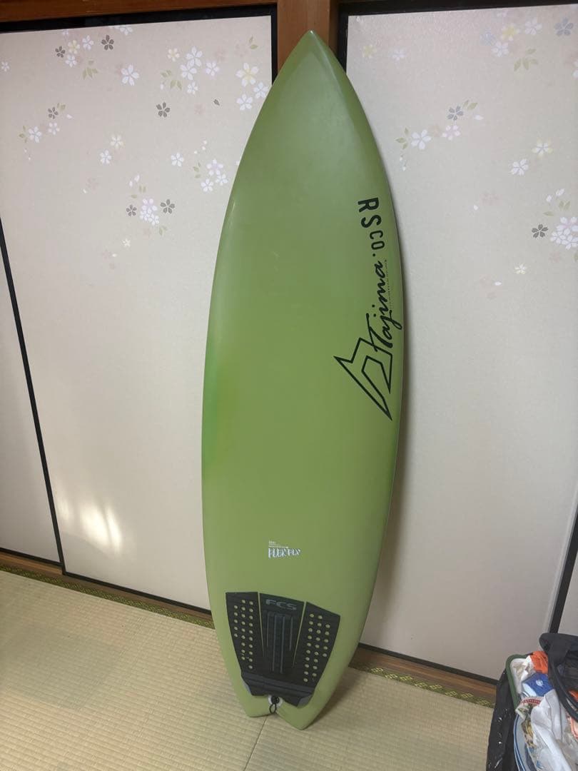 ジャスティスサーフボード　フィン　ケース付き IN.STA 5'8\