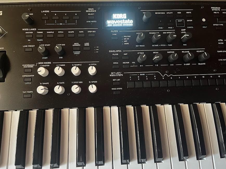鍵盤楽器 korg wavestate Mk2