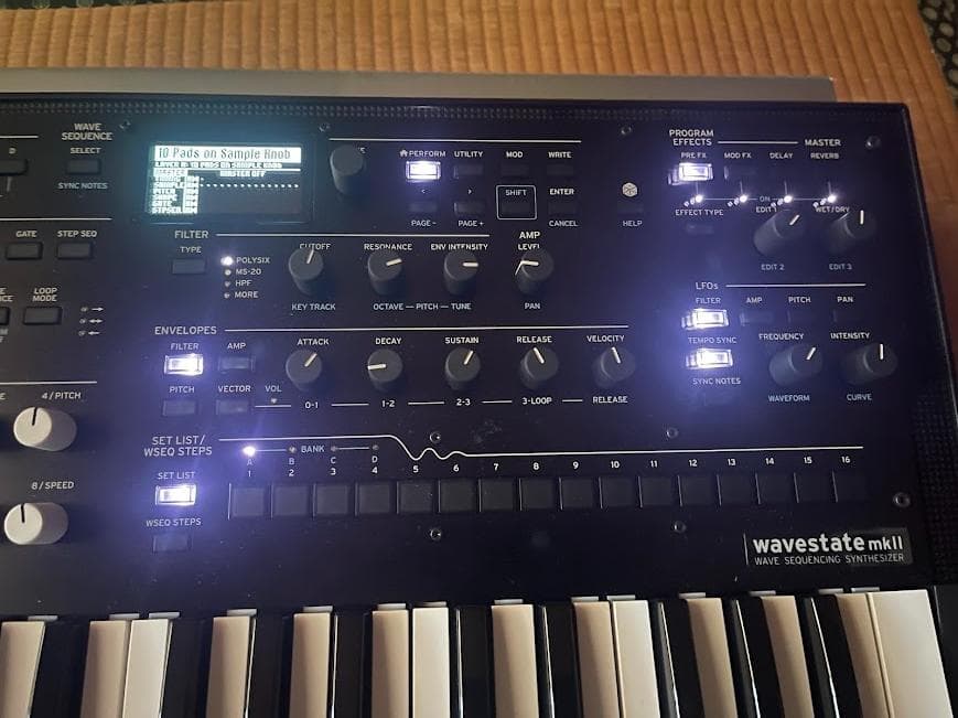 鍵盤楽器 korg wavestate Mk2