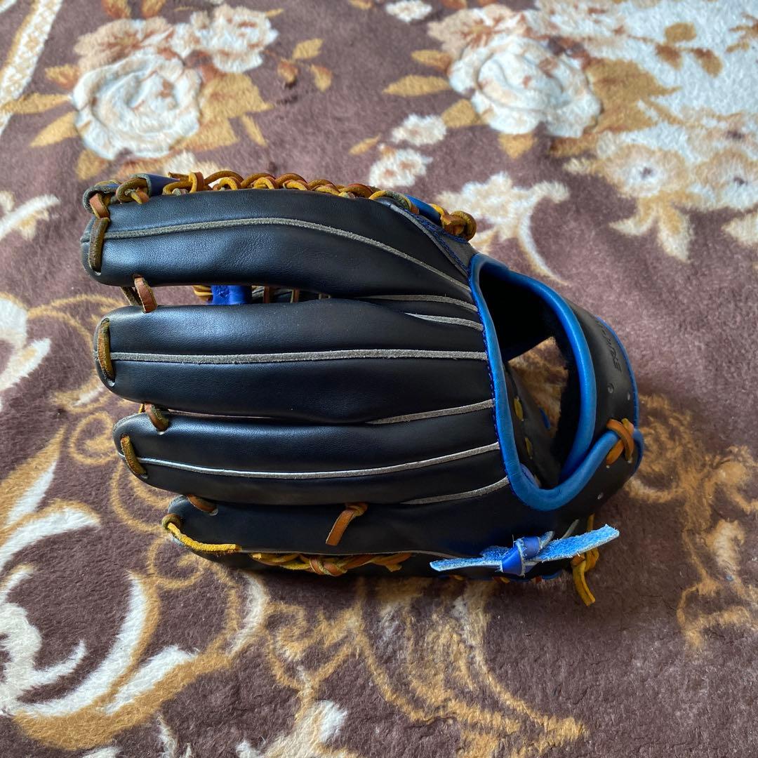 アトムズ　グローブ　牧モデル