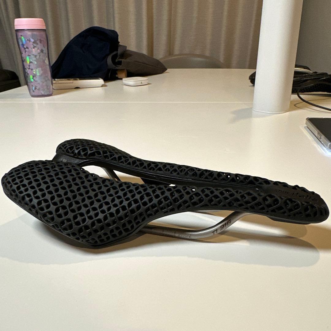 セライタリアSLR BOOST 3D (チタニウム) S3 (130ミリ)サドル