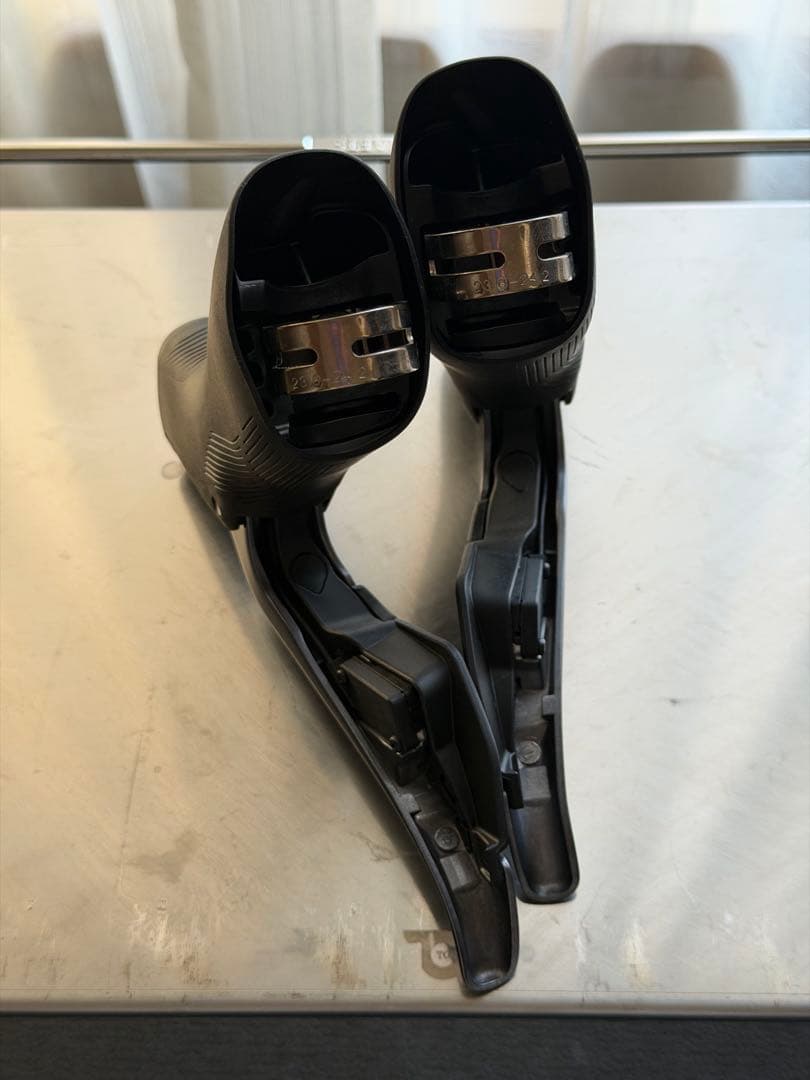 ST-R8150 シマノ　アルテグラ　12速　Di2 リムブレーキ