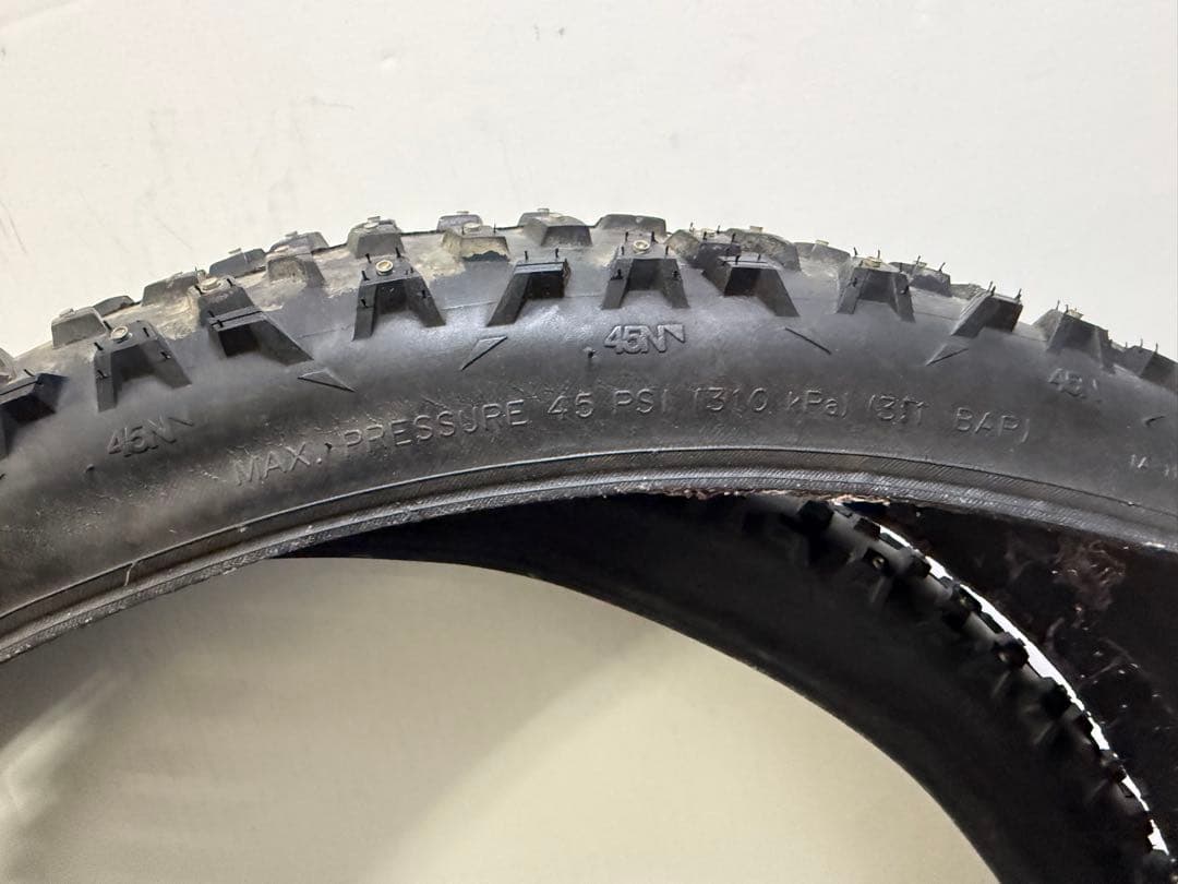 45NRTH WRATHCHILD スパイクタイヤ 27.5×3.0 前後セット