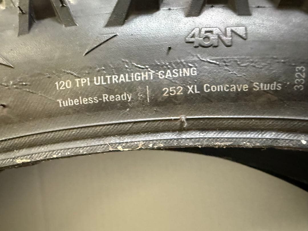 45NRTH WRATHCHILD スパイクタイヤ 27.5×3.0 前後セット