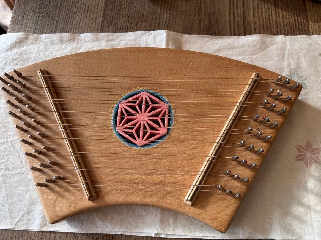 真琴　27弦　扇型