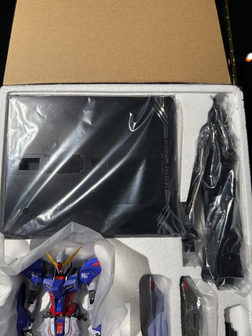 メタルビルド　デスティニーガンダムSOUL RED ver.