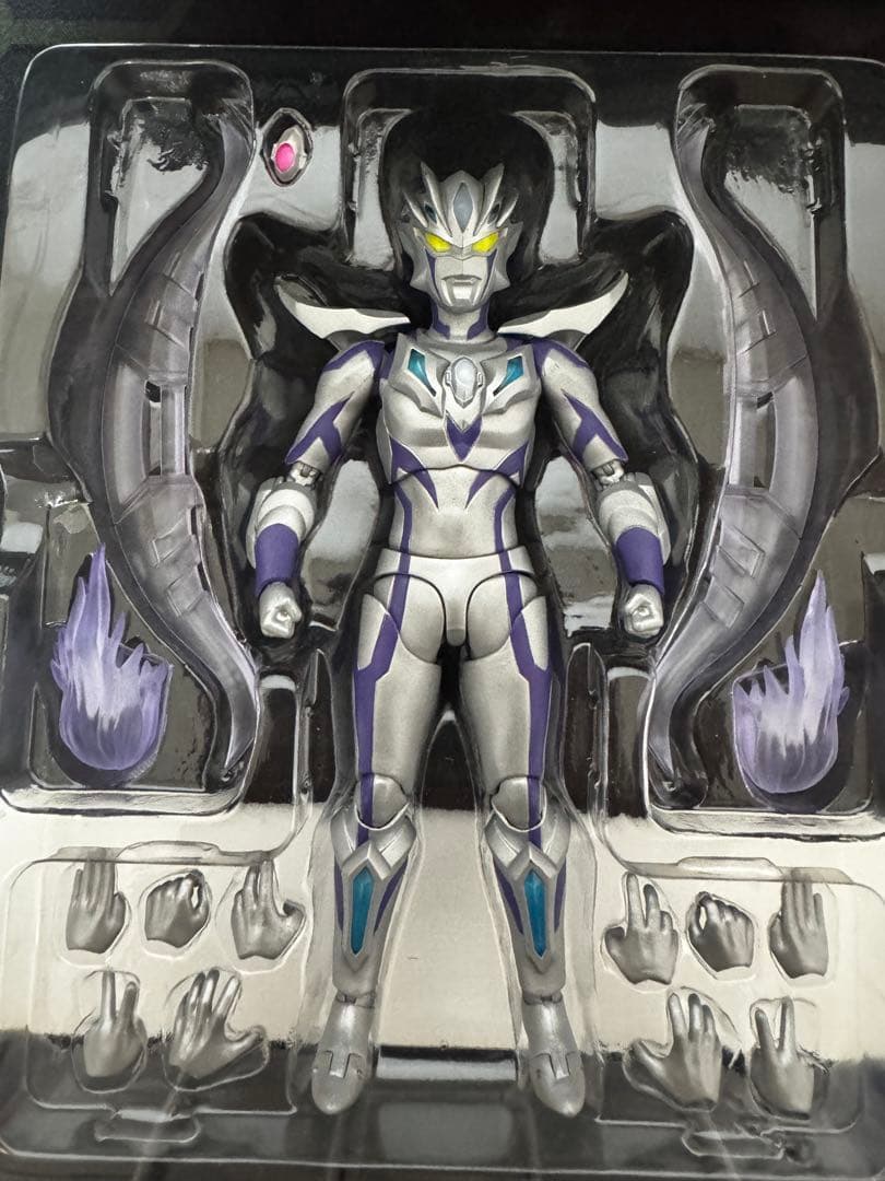 S.H.Figuarts ウルトラマンゼロ ビヨンド 魂ウェブ商店限定