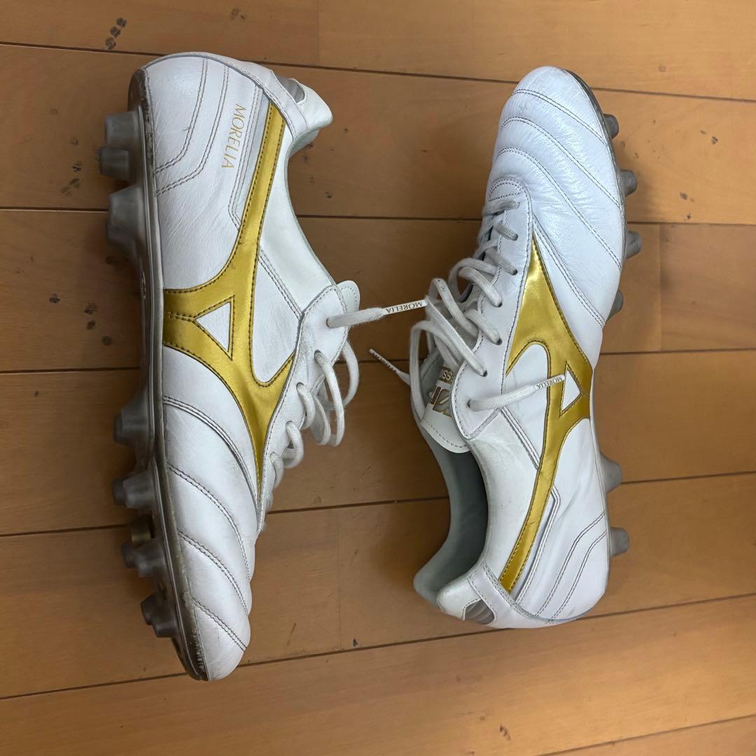 【最終値下げ】ミズノ　モレリア2JAPAN 27.5 金　白　ゴールド