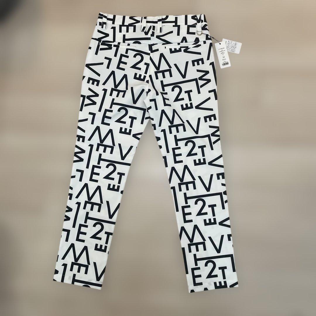 ゴルフウェア　ホワイト ブラック 文字プリント パンツ