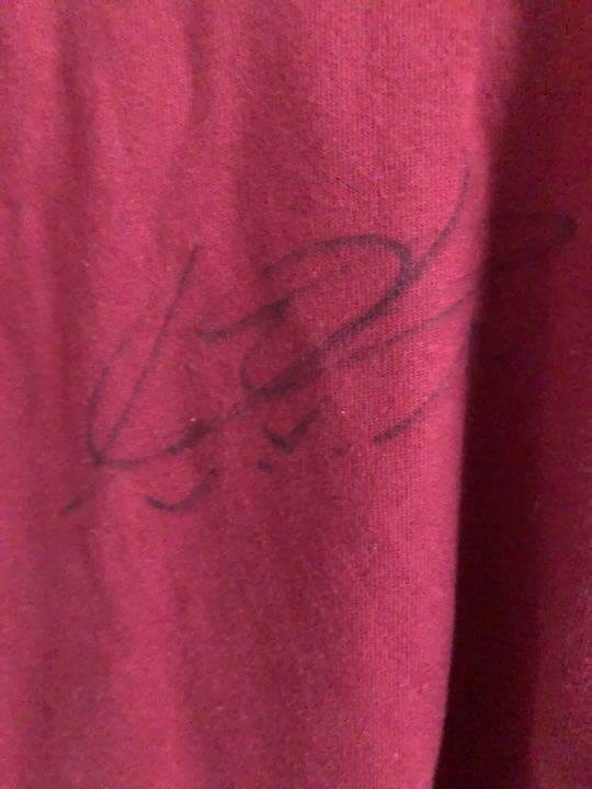 ビクトル・バルデスのサイン入りTシャツ