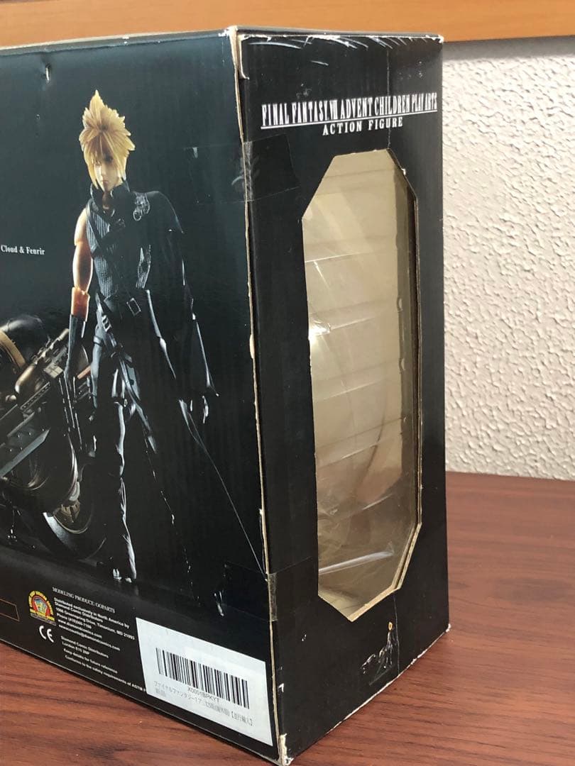 ファイナルファンタジー7AC プレイアーツ　クラウド＆フェンリル　海外版