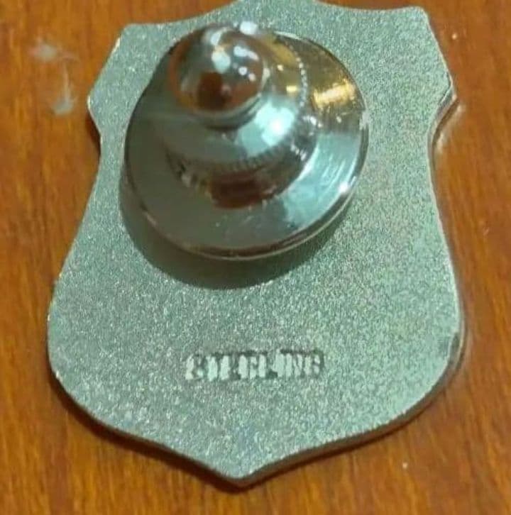 MDRT　バッジ銀色【箱あり２回使用】