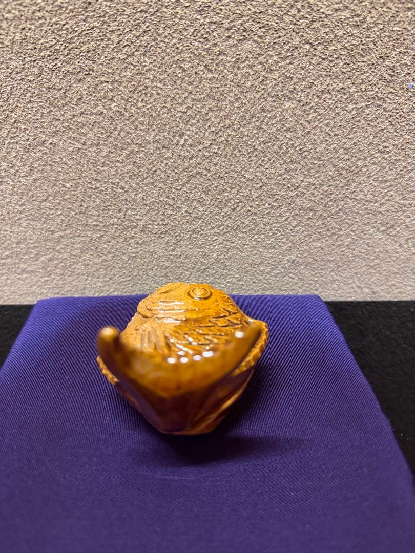 九代、八代大樋長左衛門合作　鯛香合　共箱