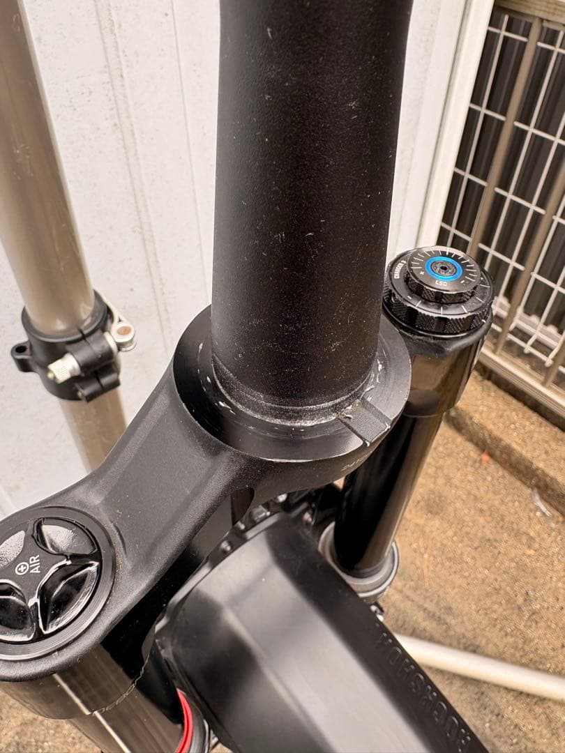 RockShox LyrikUltimate 27.5 160mm フロントサス