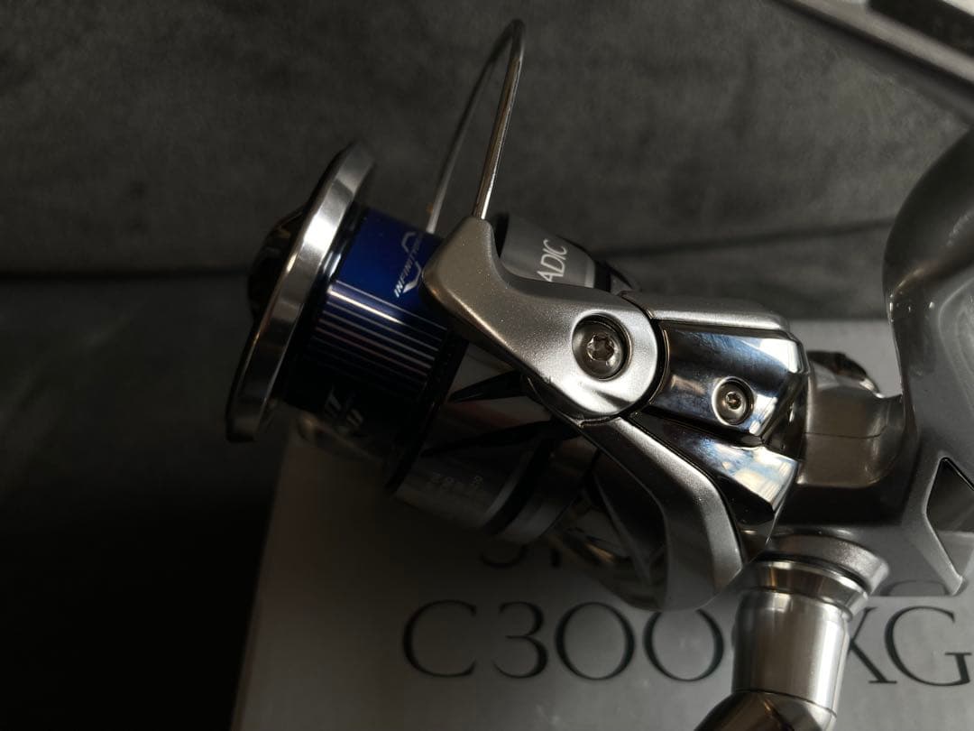 シマノ(SHIMANO) 23 ストラディック C3000XG　新品同様