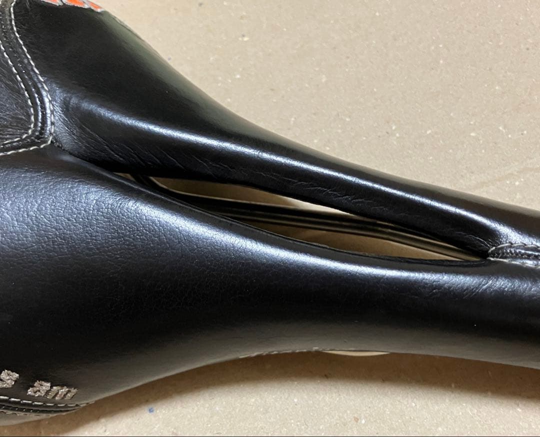 サドル　セライタリア　フライト　トランザム　trans am