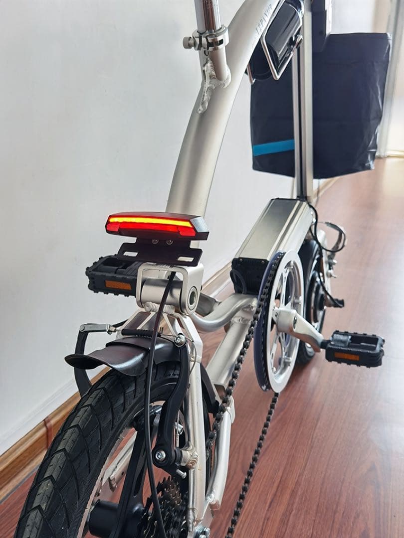 SHIMANO6段ギア　モベット電動自転車「FromA電動版」14インチシルバー