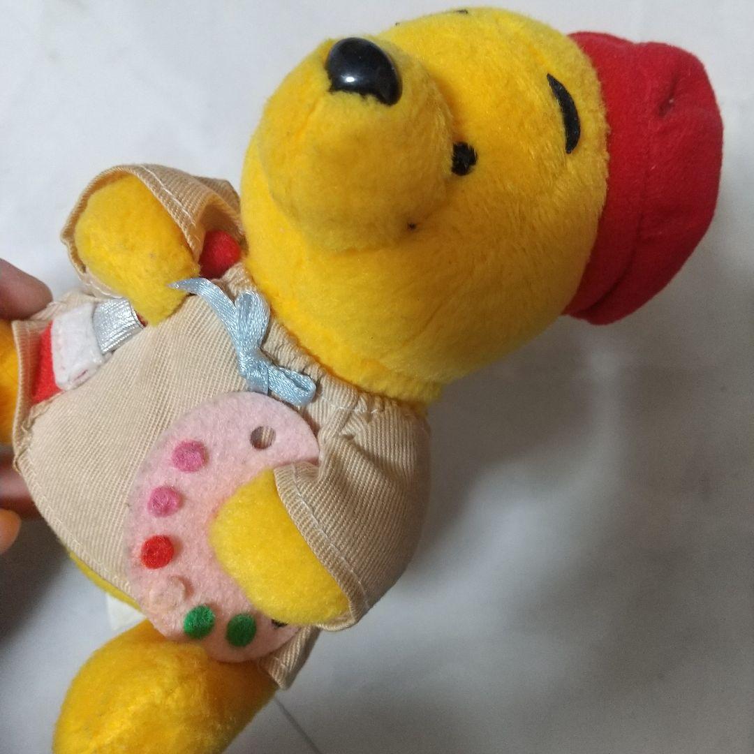 絵描きスタイルコスチュームのプーさんぬいぐるみ　マスコット